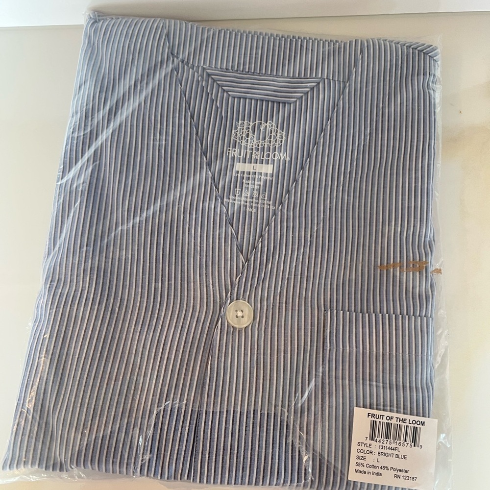 Men’s Fruit of the Loom Broadcloth Blue Striped Pajama Set - Picture 2 of 2